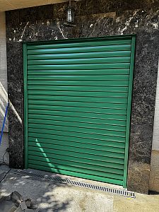 Montáž bezpečnostní řetězové venkovní žaluzie