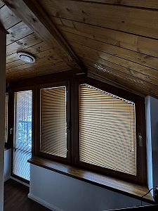 Montáž horizontálních žaluzií včetně atypických žaluzií do oken a balkonových dveří